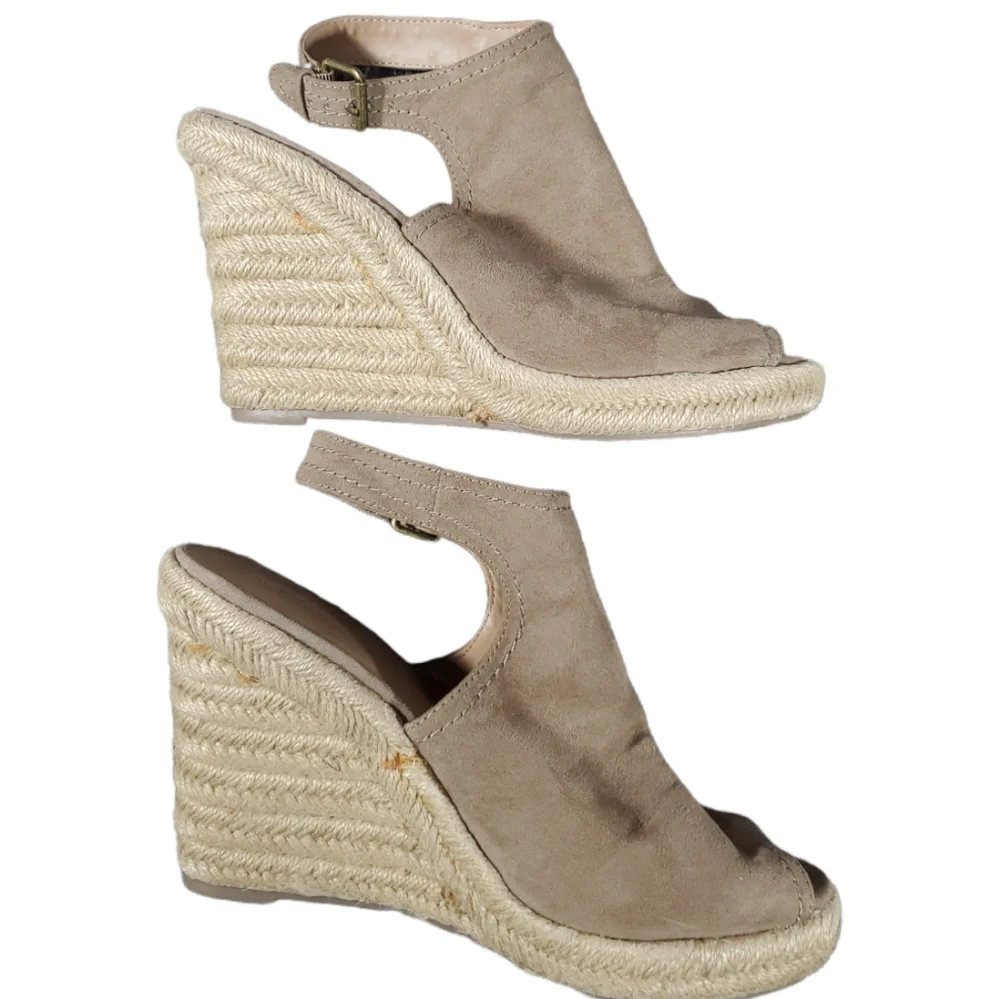 Universal Thread Espadrille Wegdes